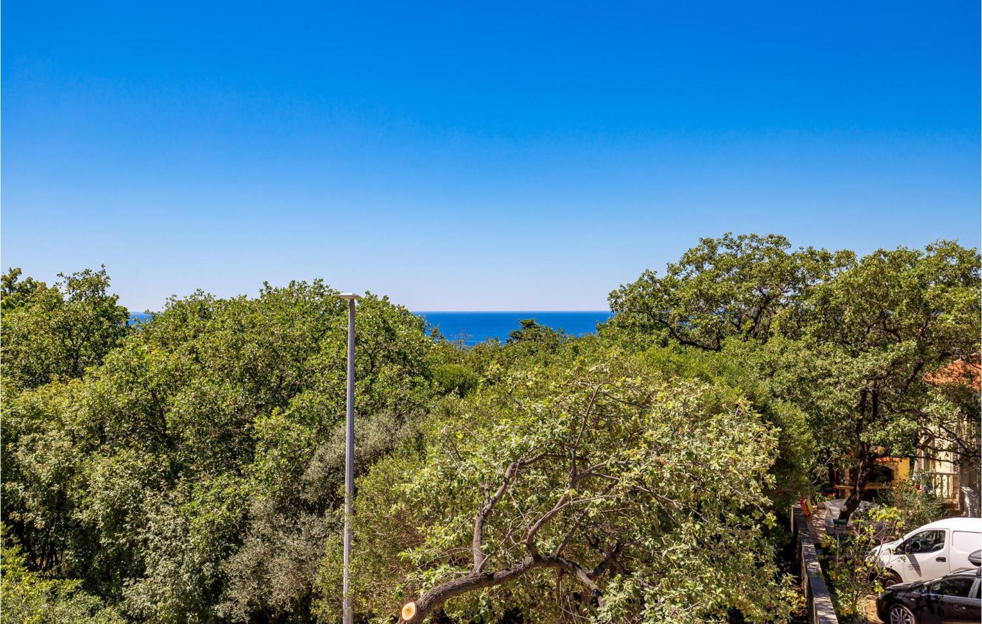Beautiful Apartment In Potocnica With Wifi Borovići Εξωτερικό φωτογραφία
